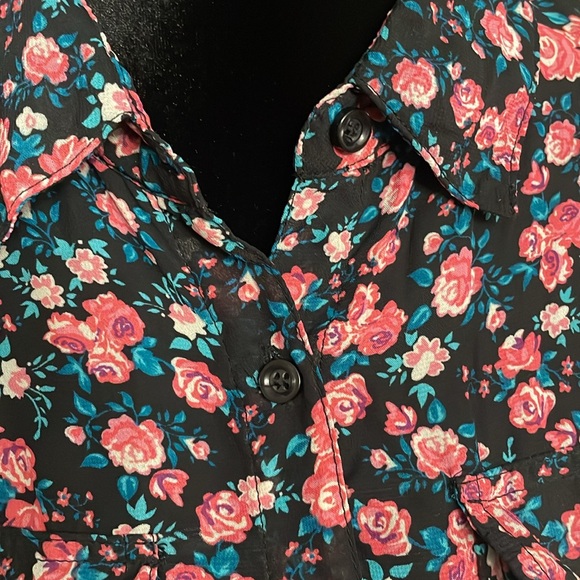 Active Floral Print Blouse Perfect Shirt - Picture 3 of 13